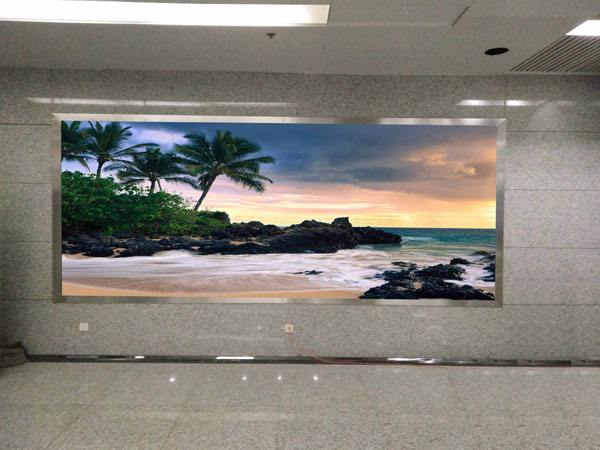 LED全彩顯示屏與液晶顯示屏的區別